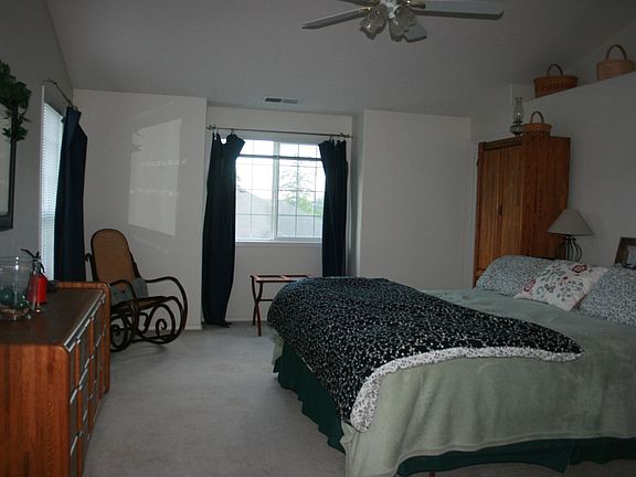 2nd image of 3300 NE 143rd St
