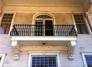 5th image of 657 Jordan St
