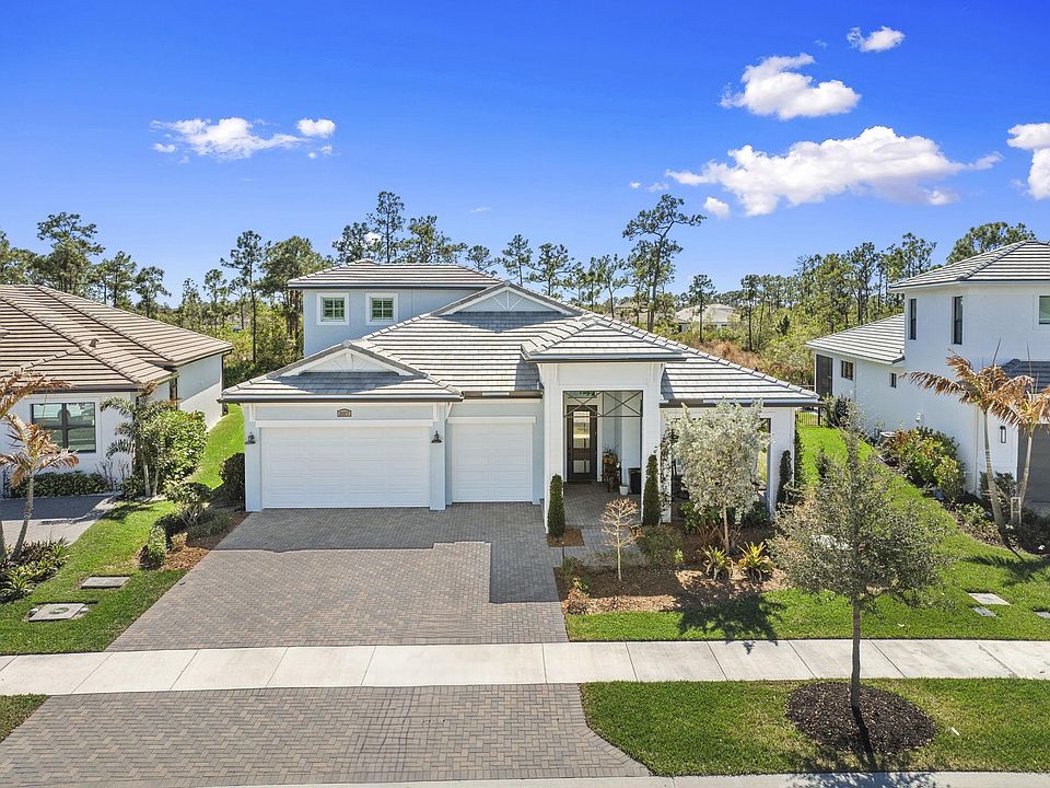 1st image of 2077 SE Mosaic Boulevard