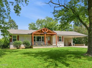 99 Lakewood Dr, Lexington, TN 38351