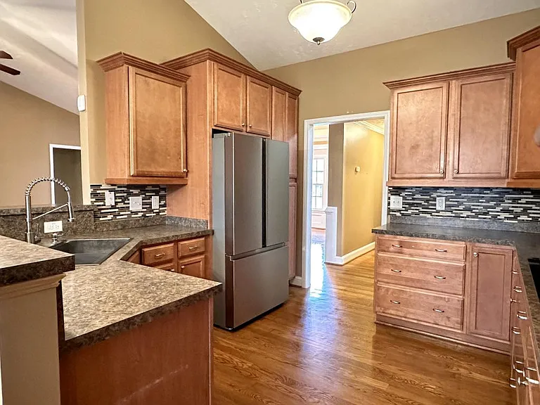 2928 Prioress Dr — Photo 11