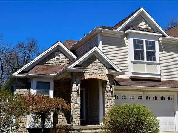 26727 Rue Saint Anne Ct, Cleveland, OH 44128