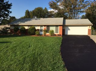 23620 Meadowbrook Rd, Novi, MI 48375