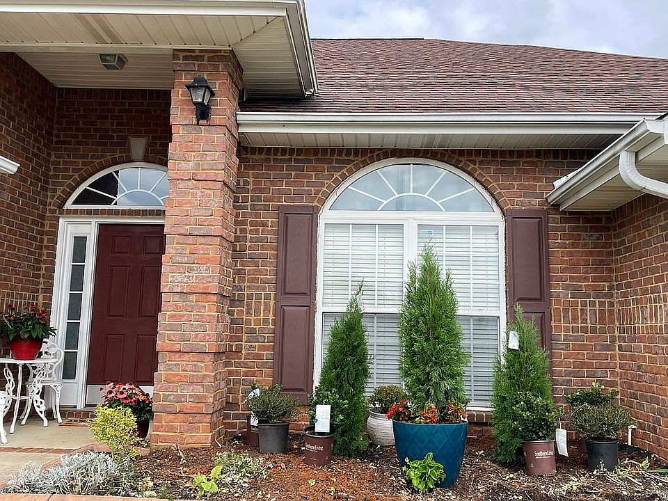 1st image of 147 Antique Rose Dr