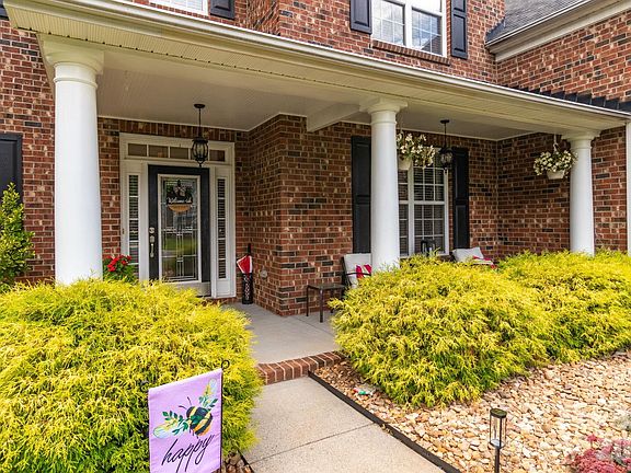 4th image of 723 Cavendish Ln