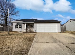 1492 Michigan Rd, Franklin, IN 46131