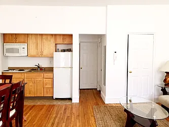 Rented by Azulay Group