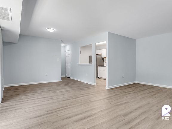 2nd image of 6549 Hil Mar Dr