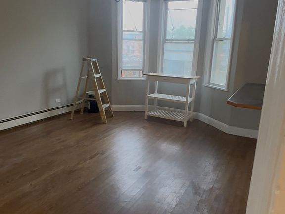 2nd image of 4323 Katonah Ave