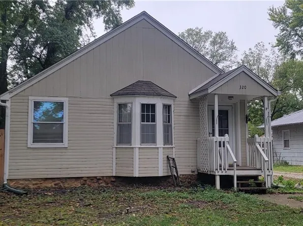 320 S Main St, Lane, KS 66042