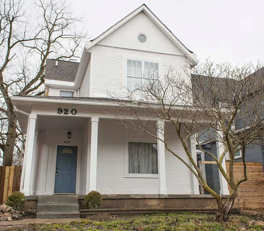 920 Wilson Ave photo 1
