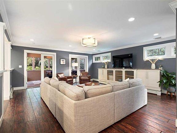 5th image of 19 Mills Ln