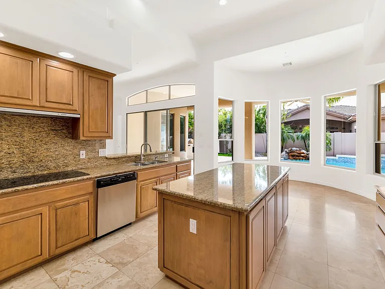 11139 E Cannon Dr — Photo 10