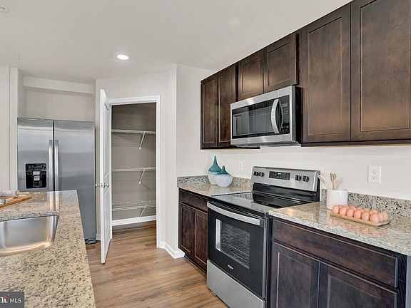 2nd image of 123 Enchanted Walk Ln