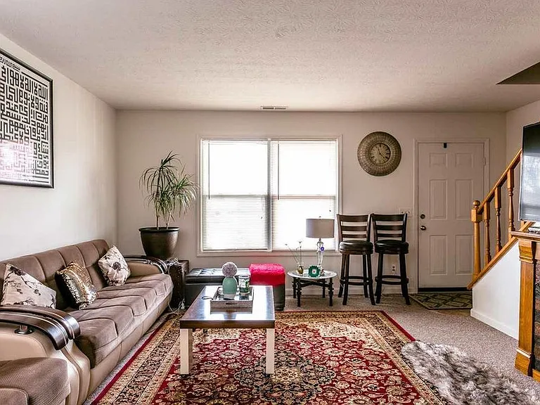 1246 Goldfinch Dr #B — Photo 7