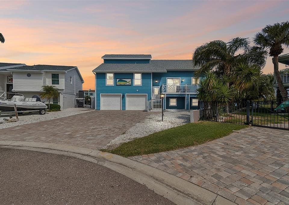 1st image of 330 6th Ave