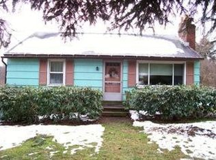 66 Straits Turnpike Ln, Morris, CT 06763