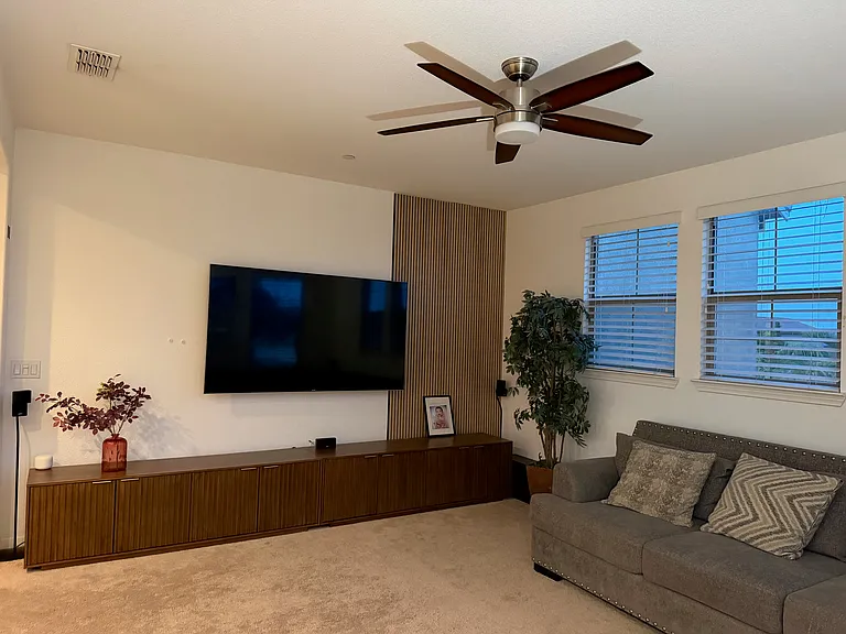 1841 Klamath Ct — Photo 17