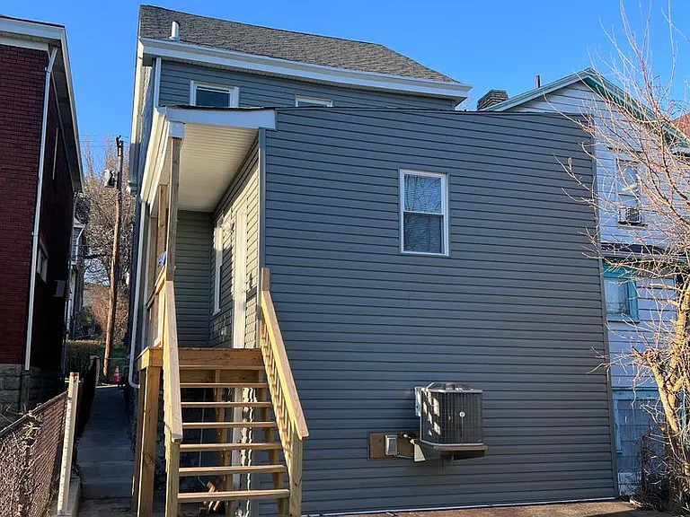 2918 Devlin St — Photo 32