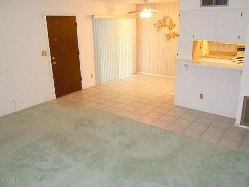 3rd image of 814 E Eugie Ave