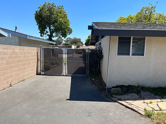 5th image of 803 E Fesler St