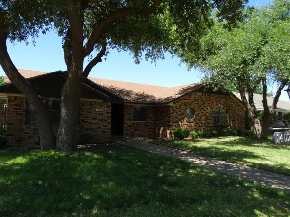 1407 Cedar Ln, Andrews, TX 79714