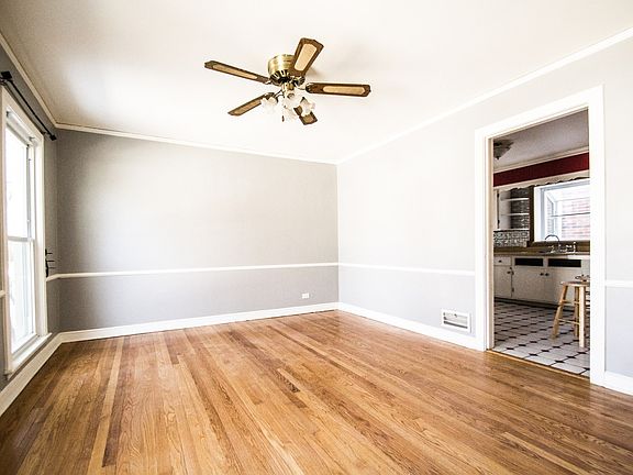 5th image of 9301 S Central Park Ave