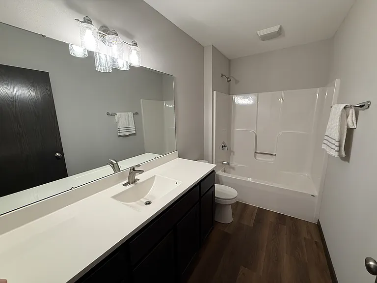 930 Waters Edge Ct — Photo 19