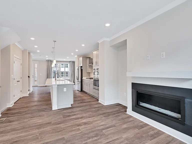 32 Bleeker Pl — Photo 6