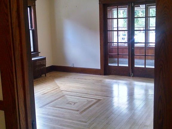 2nd image of 241 Dunning St