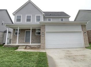 47559 Viola Ln, Chesterfield, MI 48047