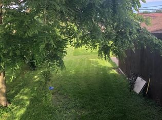 3940 Center Ave APT 1, Lyons, IL 60534