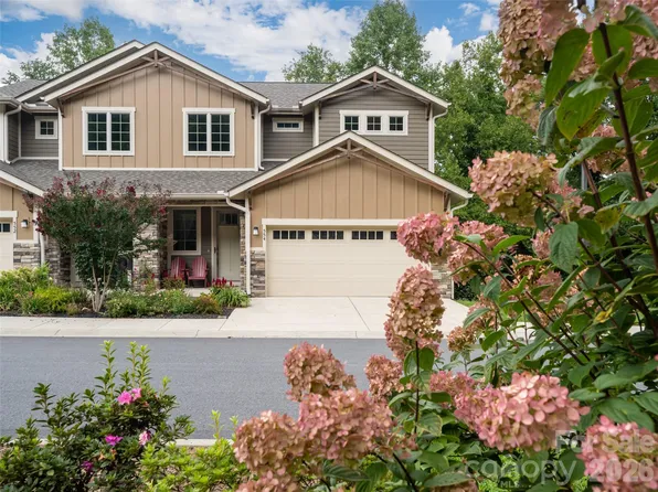 554 Sweet Birch Park Ln, Black Mountain, NC 28711