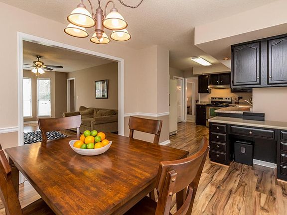 Breakfast nook (furniture not included)