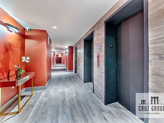 4th image of 2858 Stillwell Ave APT 5A