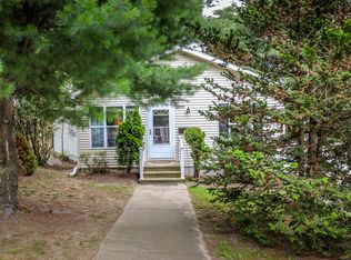 26 Fairbanks St, Providence, RI 02908