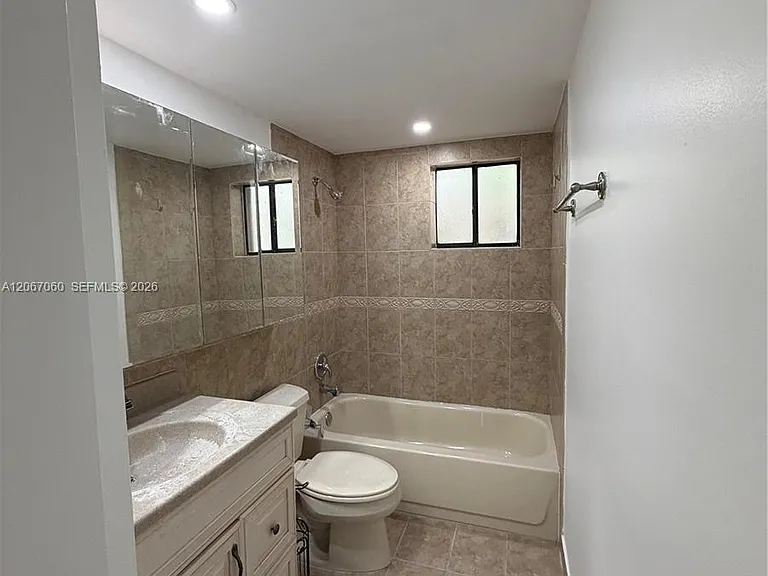 8065 SW 107th Ave #201 — Photo 14