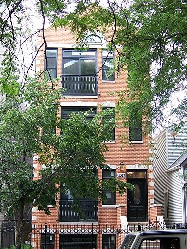 1st image of 1932 W Diversey Pkwy APT 2