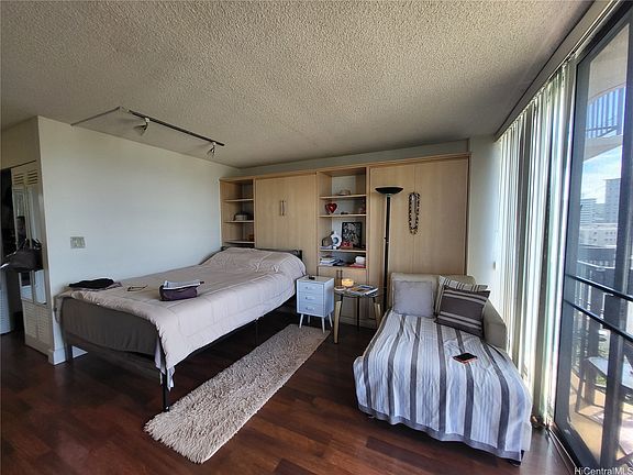 5th image of 1560 Thurston Ave APT 303