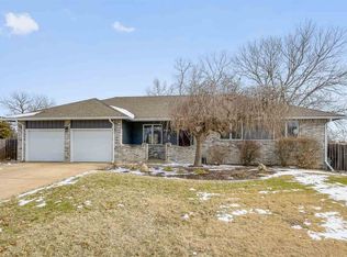4646 N Farmstead Ct, Wichita, KS 67220