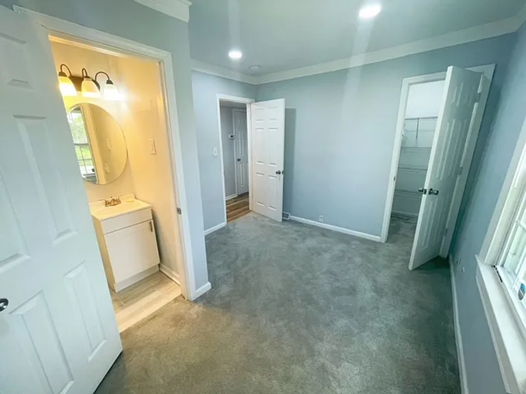 1529 Summit Ave — Photo 9