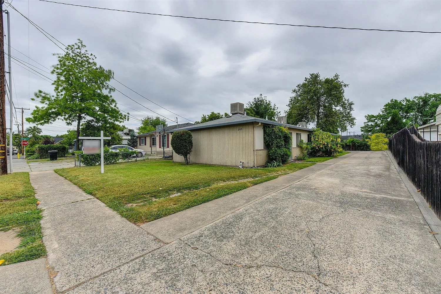 209 Grape St photo 1