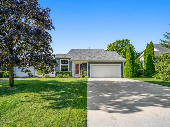 7351 Twin Lakes Rd, Perrysburg, OH 43551
