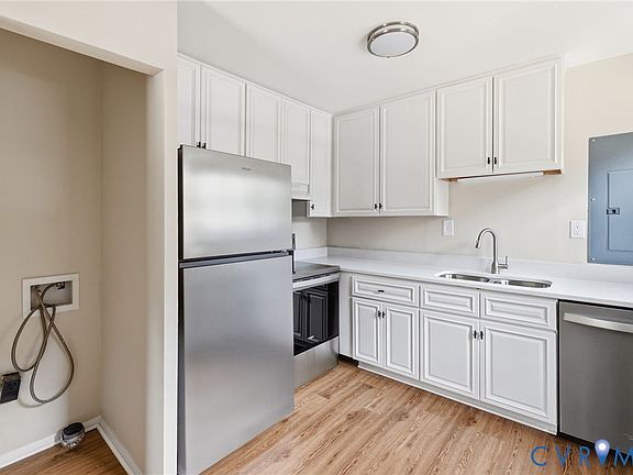 3rd image of 7413 Moss Side Ave