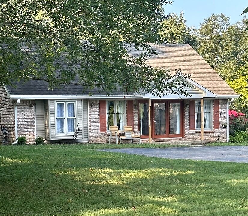 1st image of 221 Lauren Way