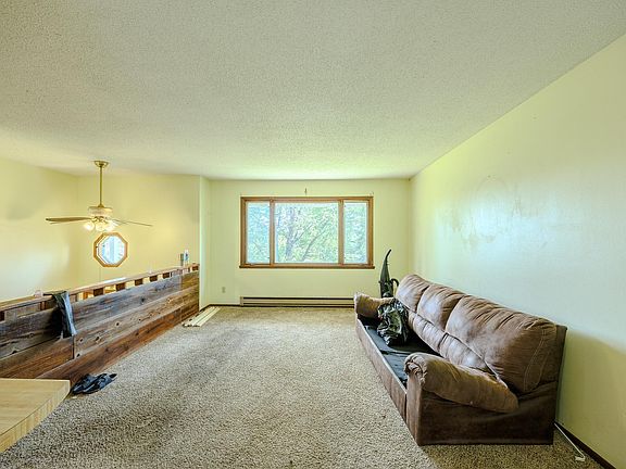 5th image of 729 Lake Ave SE
