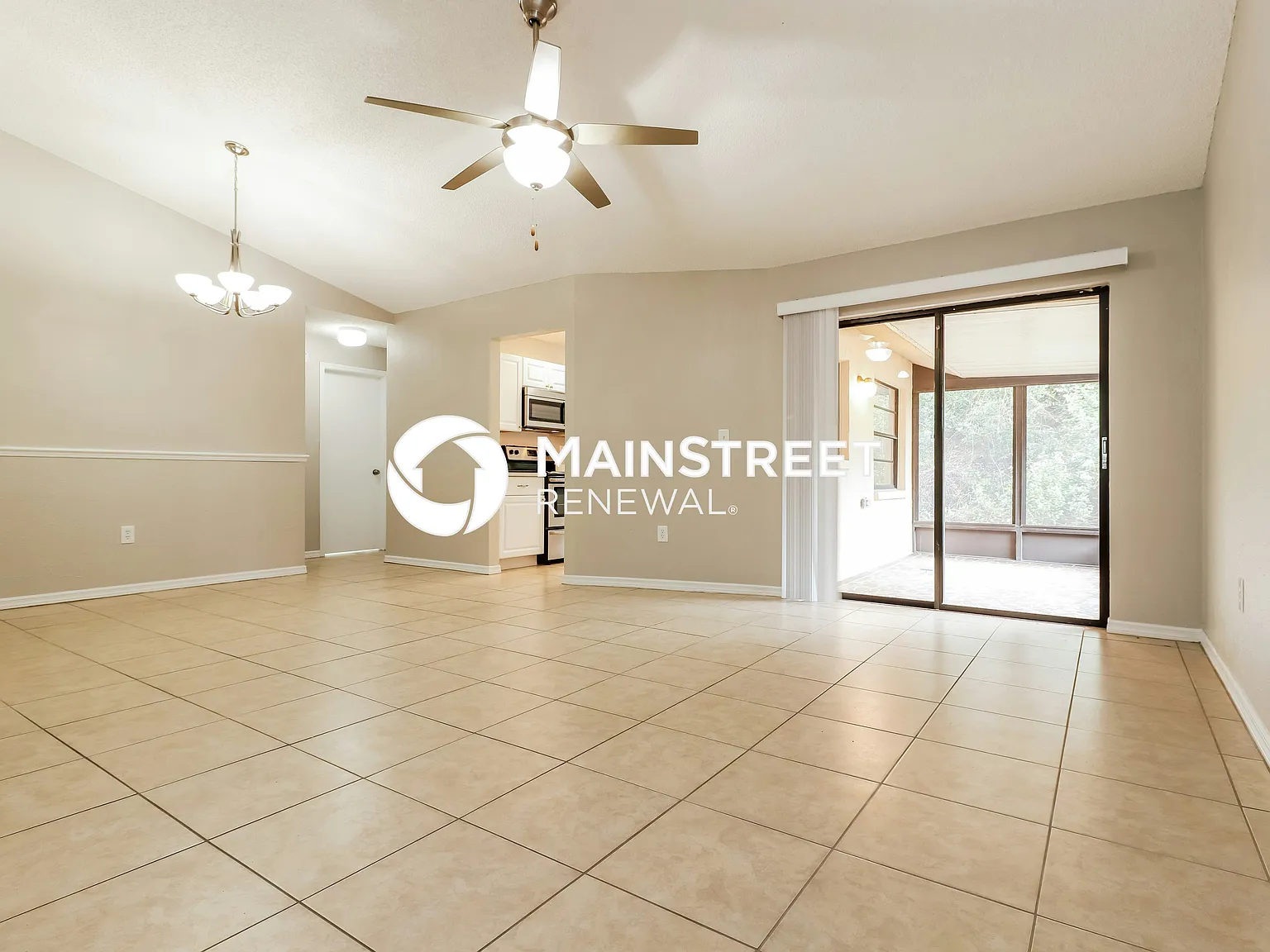 8010 Hathaway Dr — Photo 2