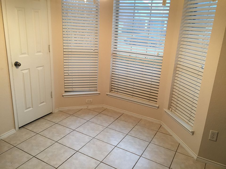 1st image of 6912 Evening Shade Ln