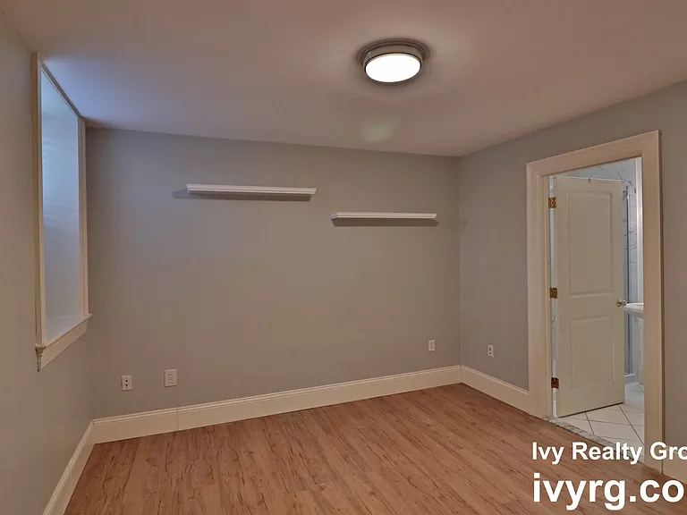 358 Dorchester St #1 — Photo 18