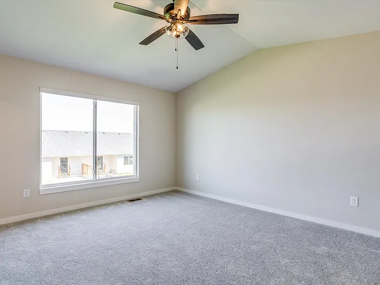 Pineway — Photo 10